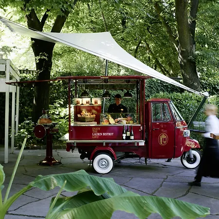 Готель Parkhotel Laurin