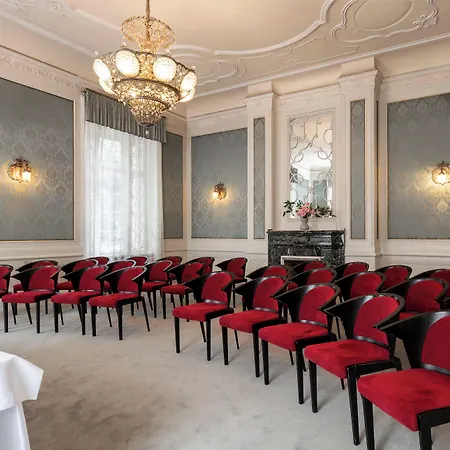 Parkhotel Laurin Hotel
