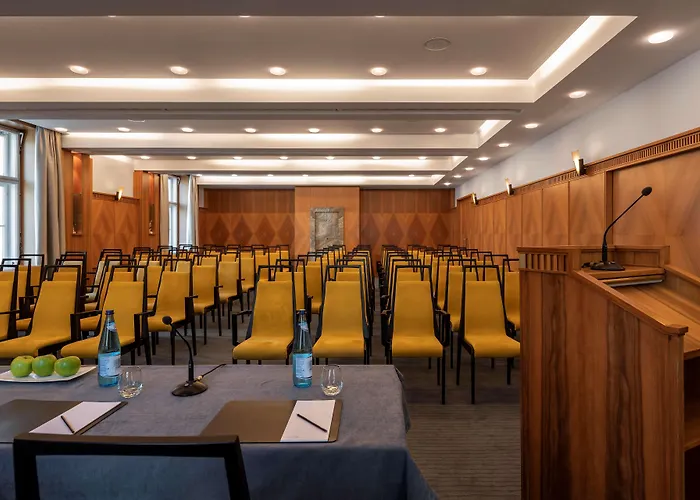 Parkhotel Laurin Hotel 4*